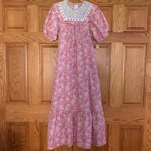 Vintage Women’s Hawaiian Muʻumuʻu